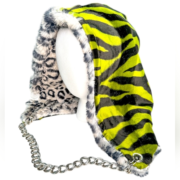 Faux Fur Reversible Rave Hood - Picture 7 of 10